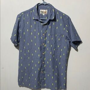 Roberta Oaks “Traditional Print Collection” Pineapple Shirt large